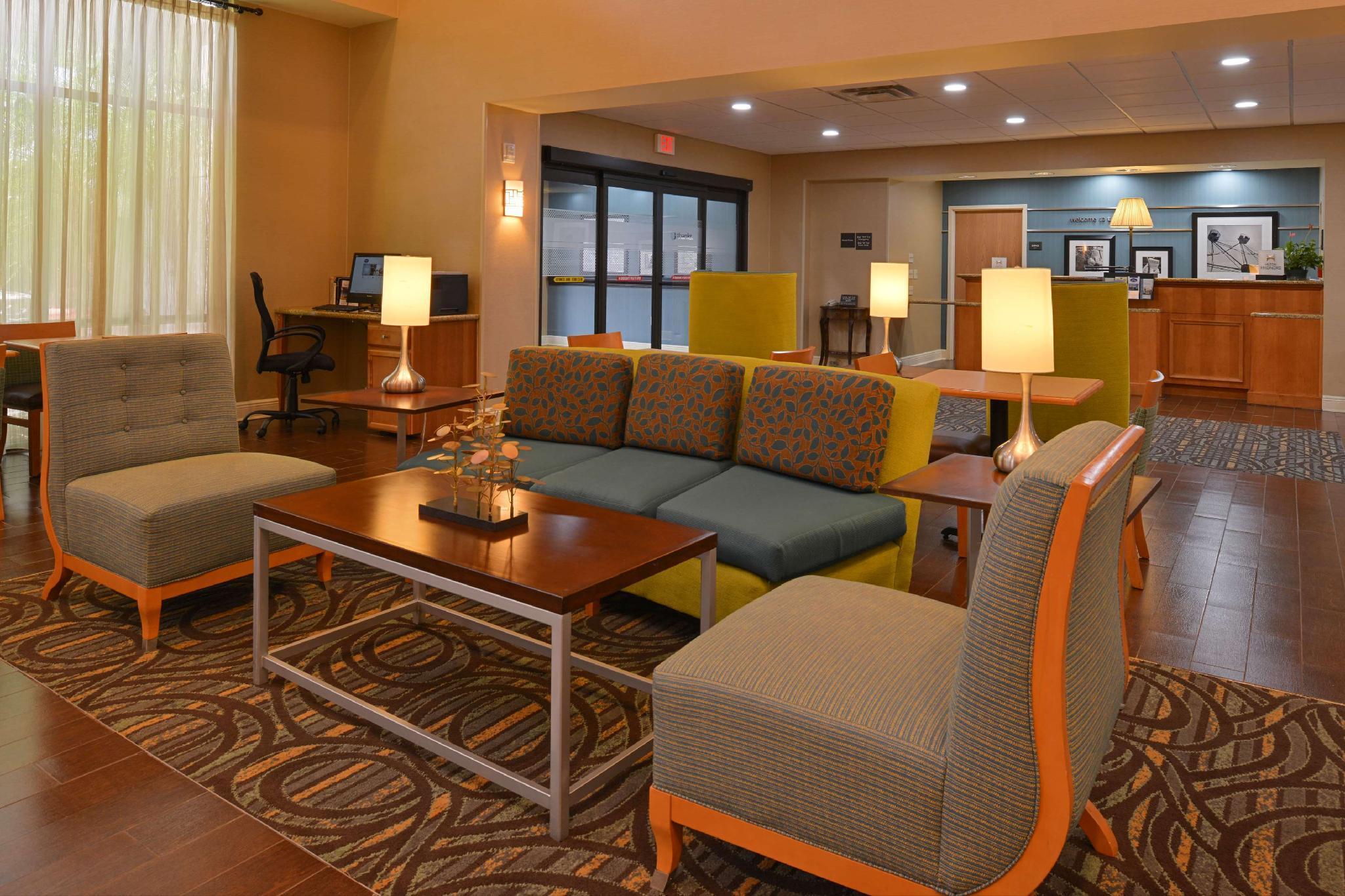Hampton Inn & Suites Tampa East Casino Area Seffner Экстерьер фото