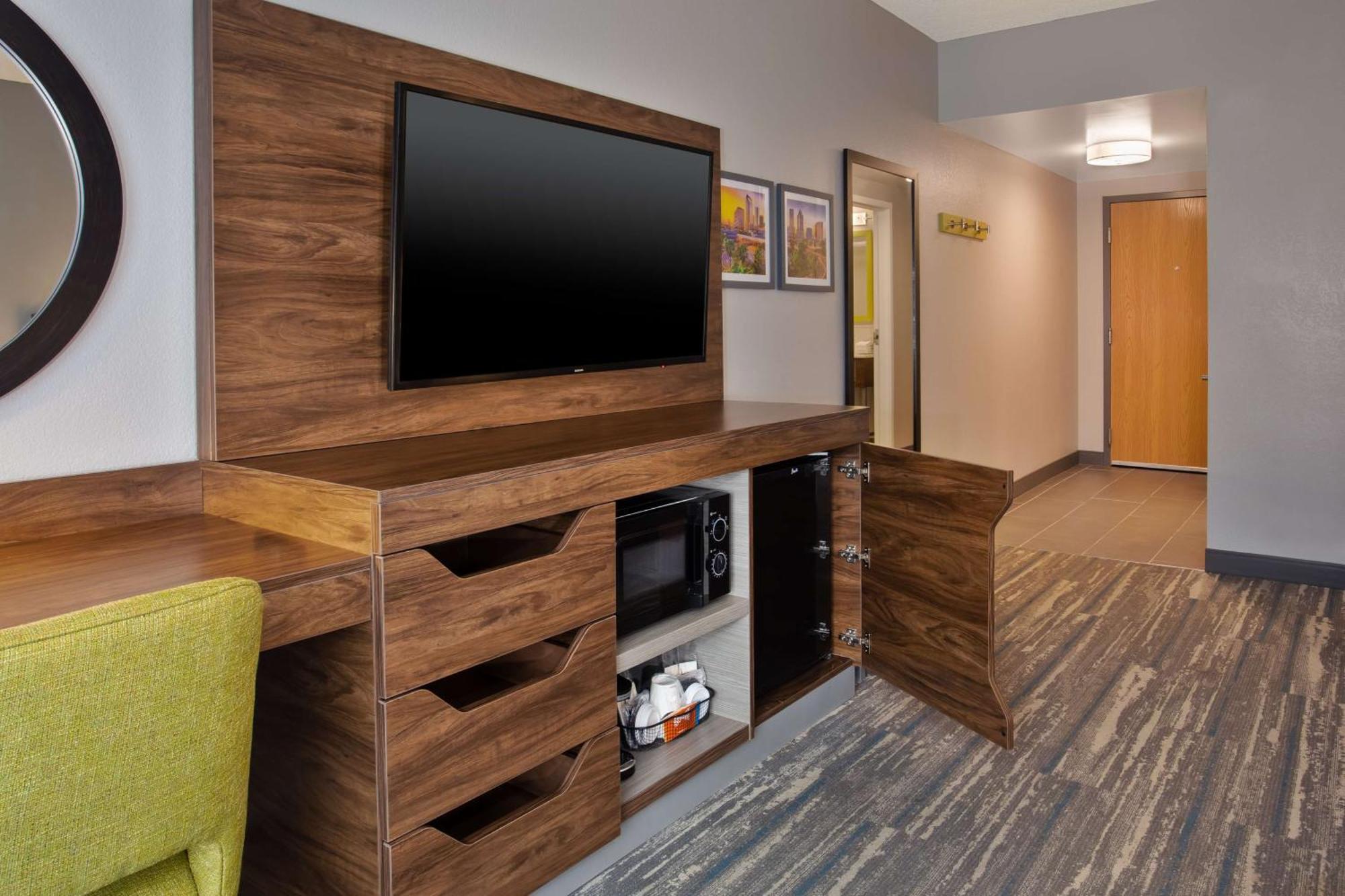 Hampton Inn & Suites Tampa East Casino Area Seffner Экстерьер фото